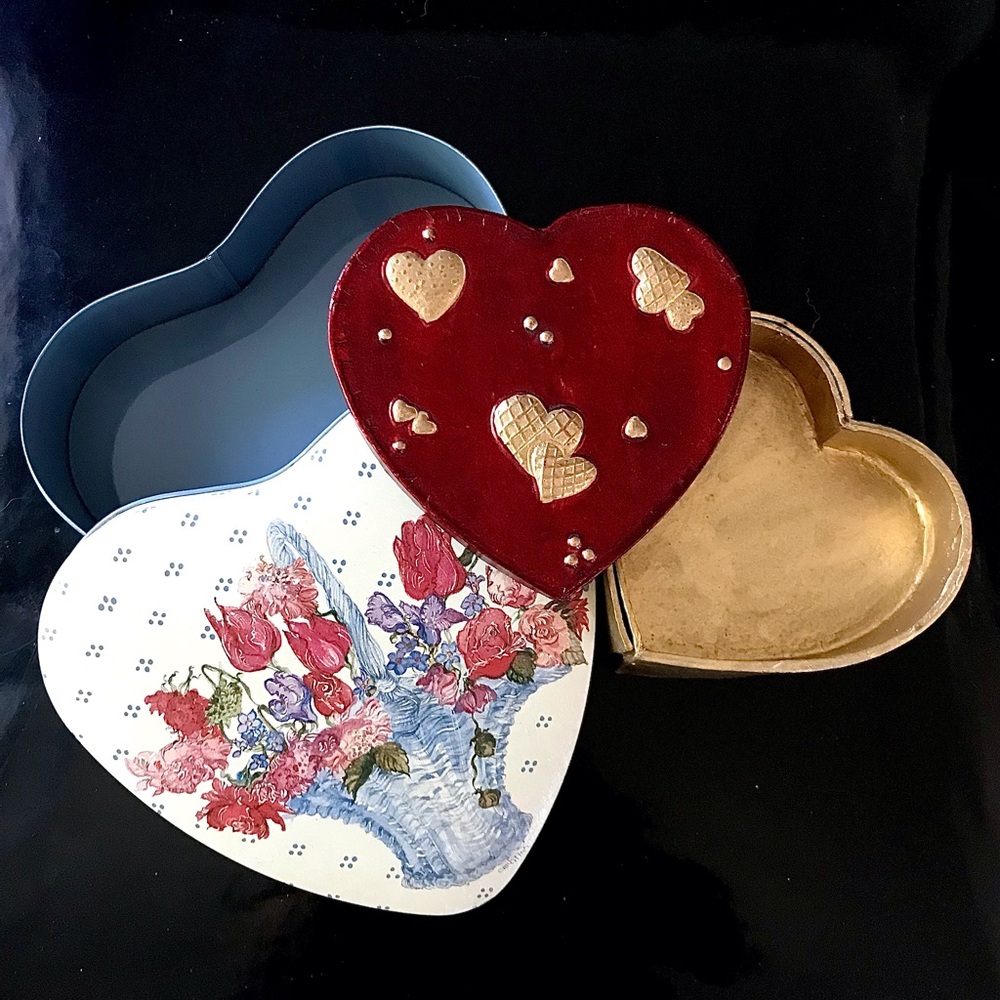 💕Heart-Shaped Boxes